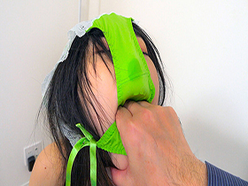 反抗期の姪っ子にコッソリ利尿剤飲ませて連れ姦したら我慢の限界で失禁尿道パニック 媚薬で脳バグ発情イキっぱ肉便性交　美月リナ　サンプル画像17